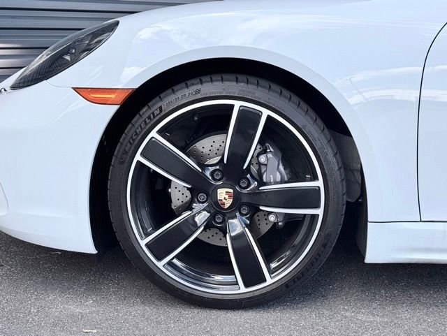 Used 2024 Porsche 718 Boxster RWD image 9