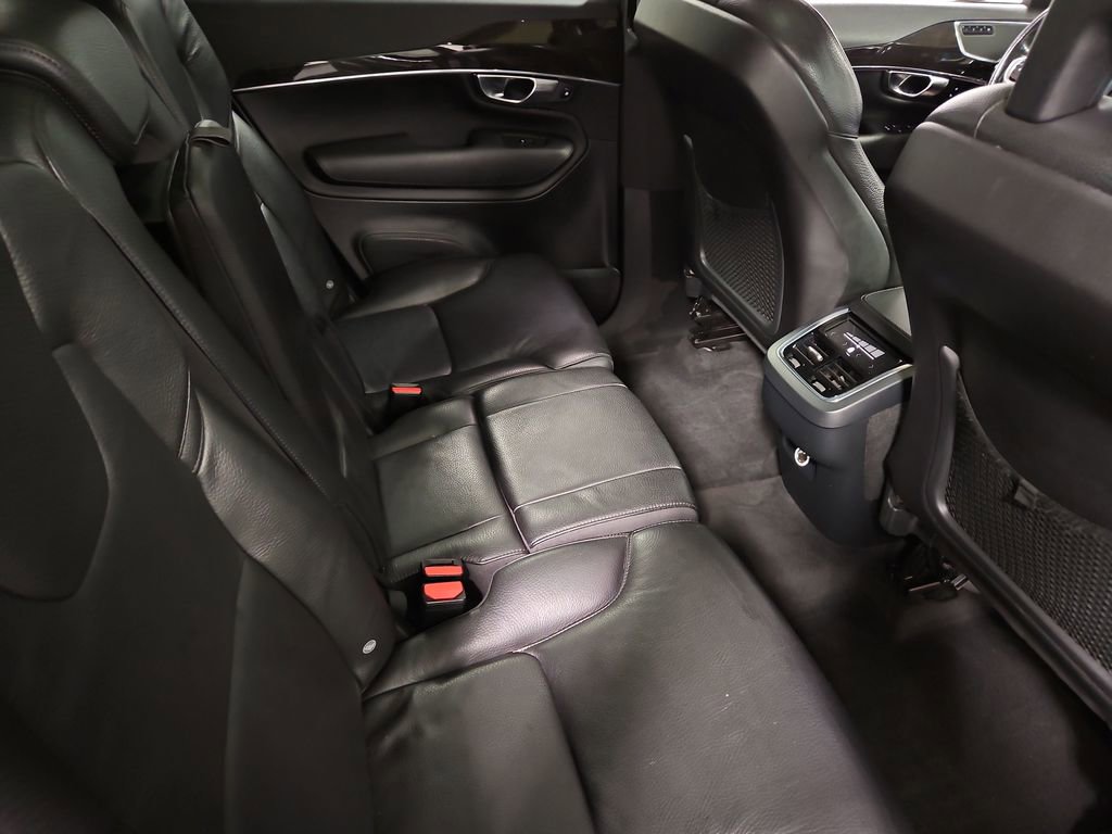 Used 2018 Volvo XC90 T6 Momentum w/ Convenience Package image 28