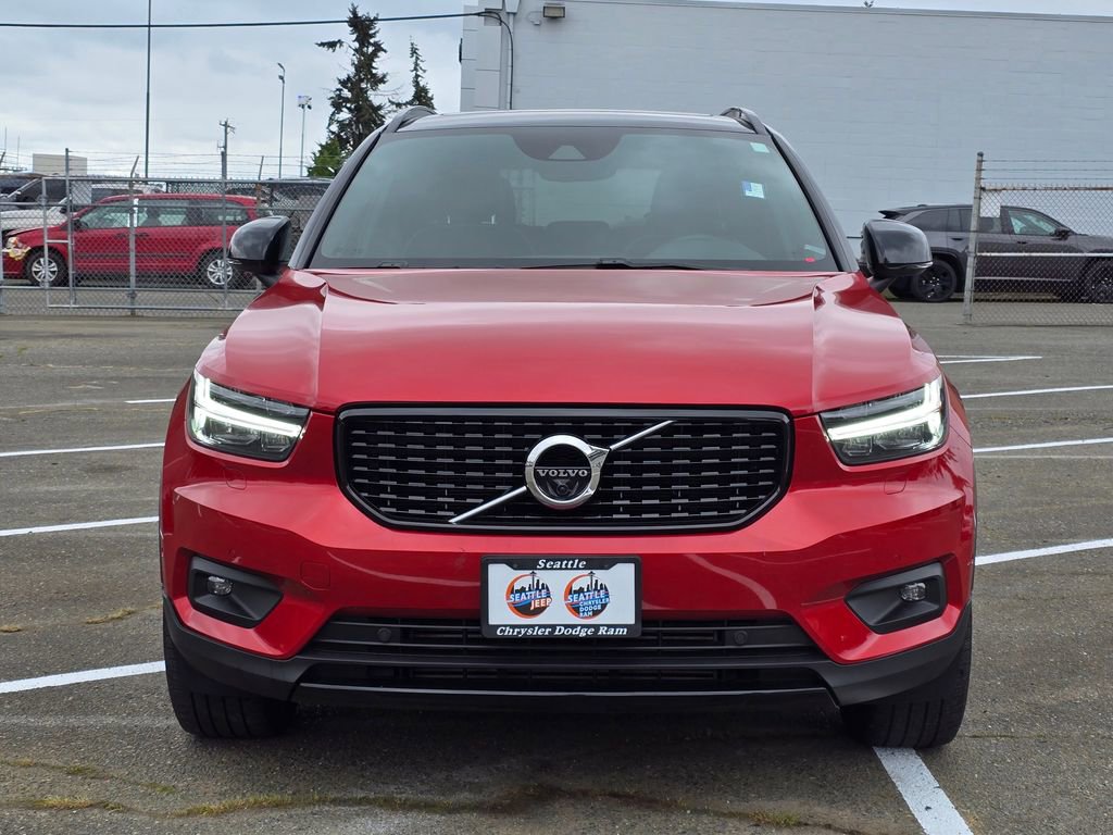 Used 2022 Volvo XC40 T5 R-Design w/ Advanced Package AWD/4WD image 9