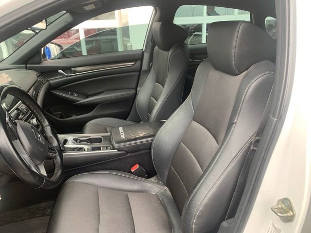 Used 2019 Honda Accord Sport image 7