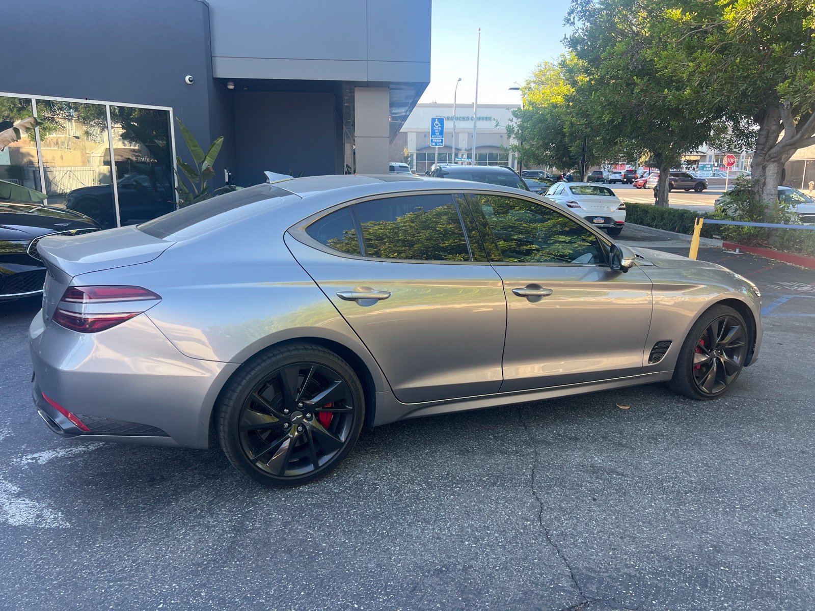 Used 2023 Genesis G70 3.3T w/ Sport Prestige Package RWD image 7