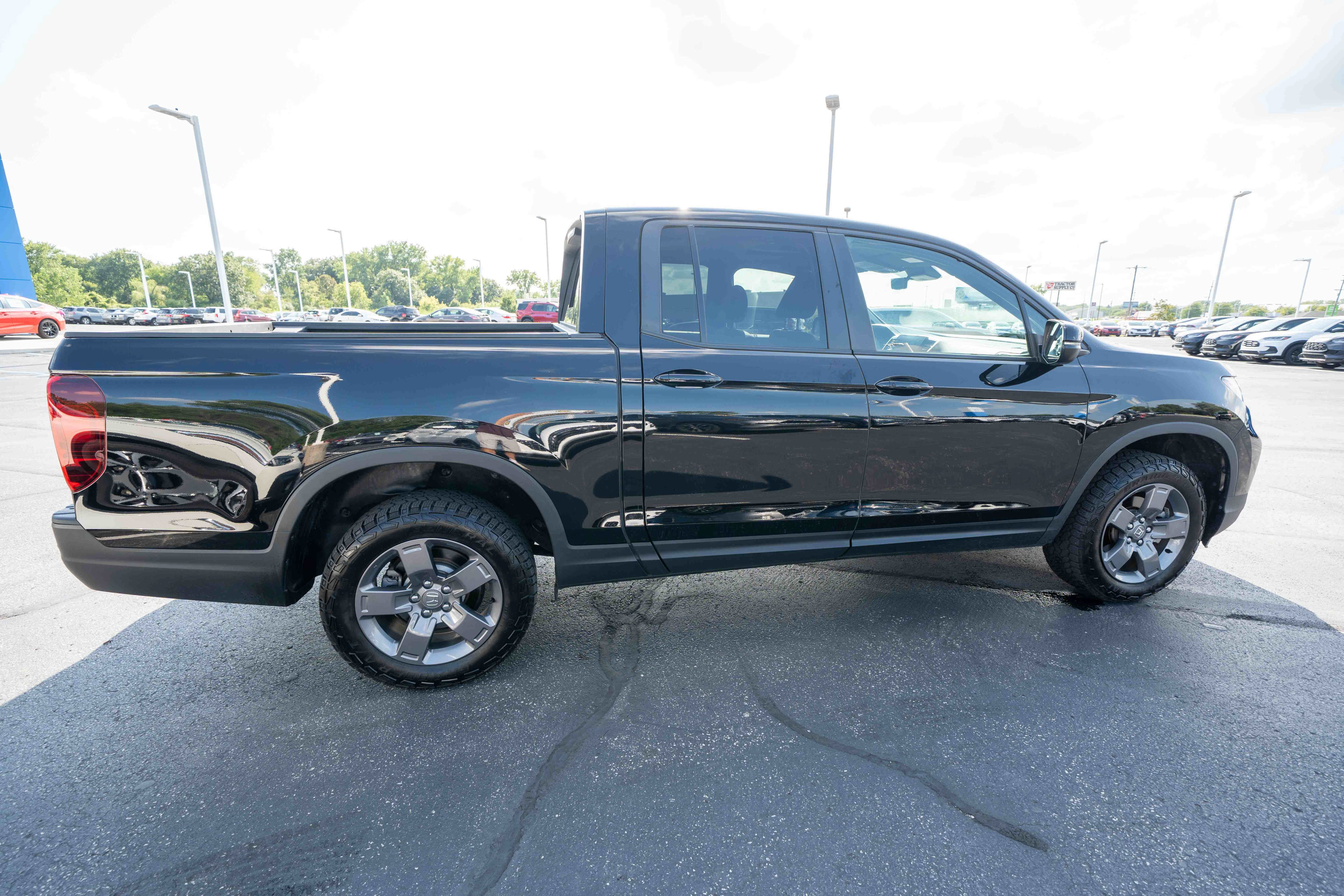 Certified 2025 Honda Ridgeline TrailSport image 6