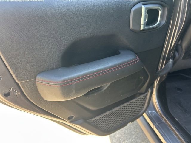 Used 2022 Jeep Gladiator Rubicon w/ Cold Weather Group AWD/4WD image 16