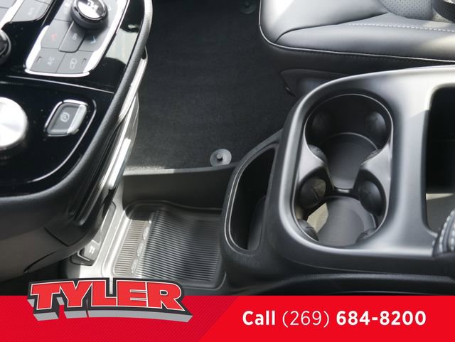 New 2026 Chrysler Pacifica Select FWD image 37