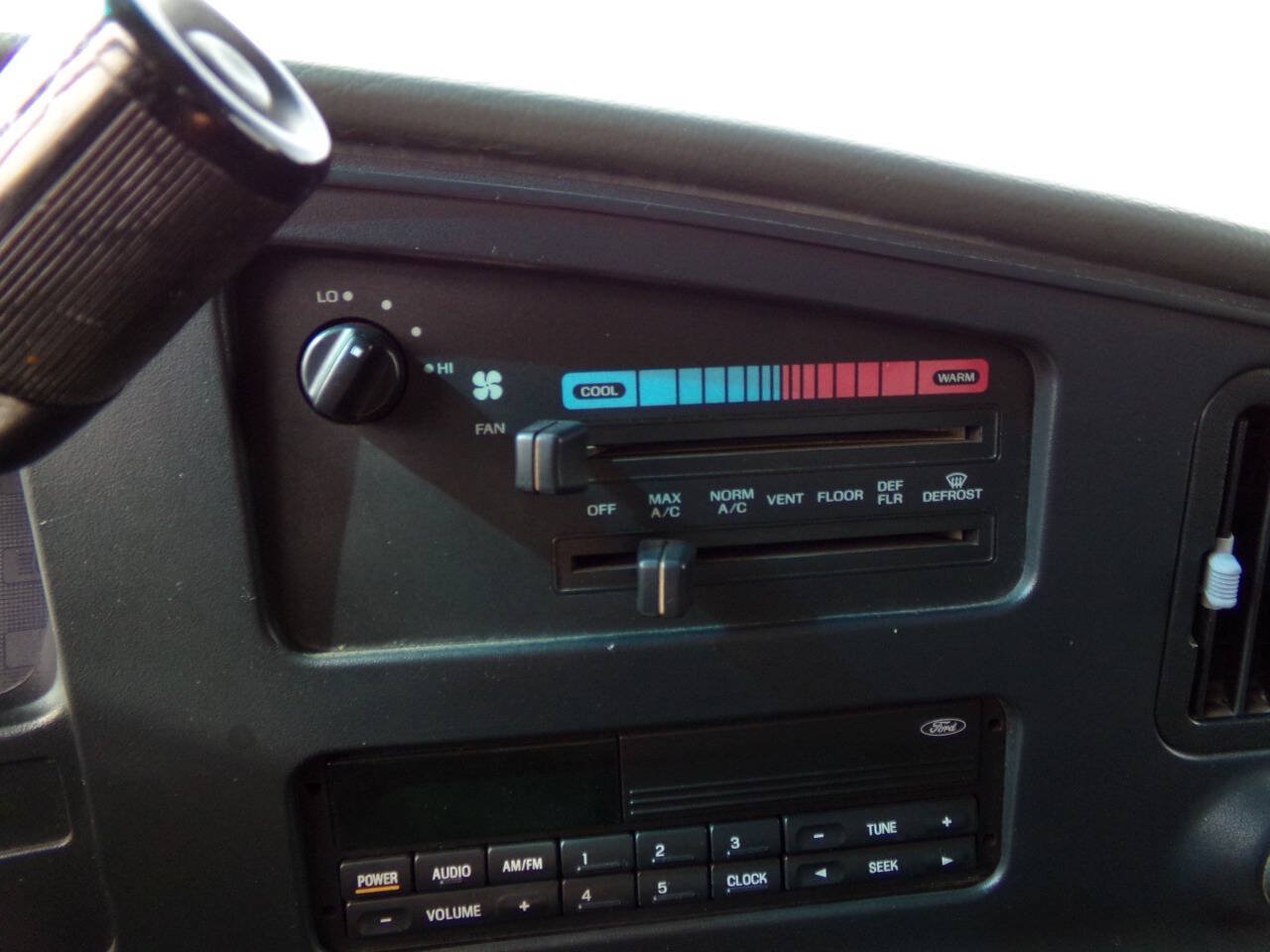 Used 1995 Ford E-250 and Econoline 250 Super RWD image 12