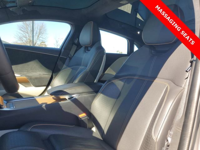 Used 2023 Lucid Air Grand Touring image 11