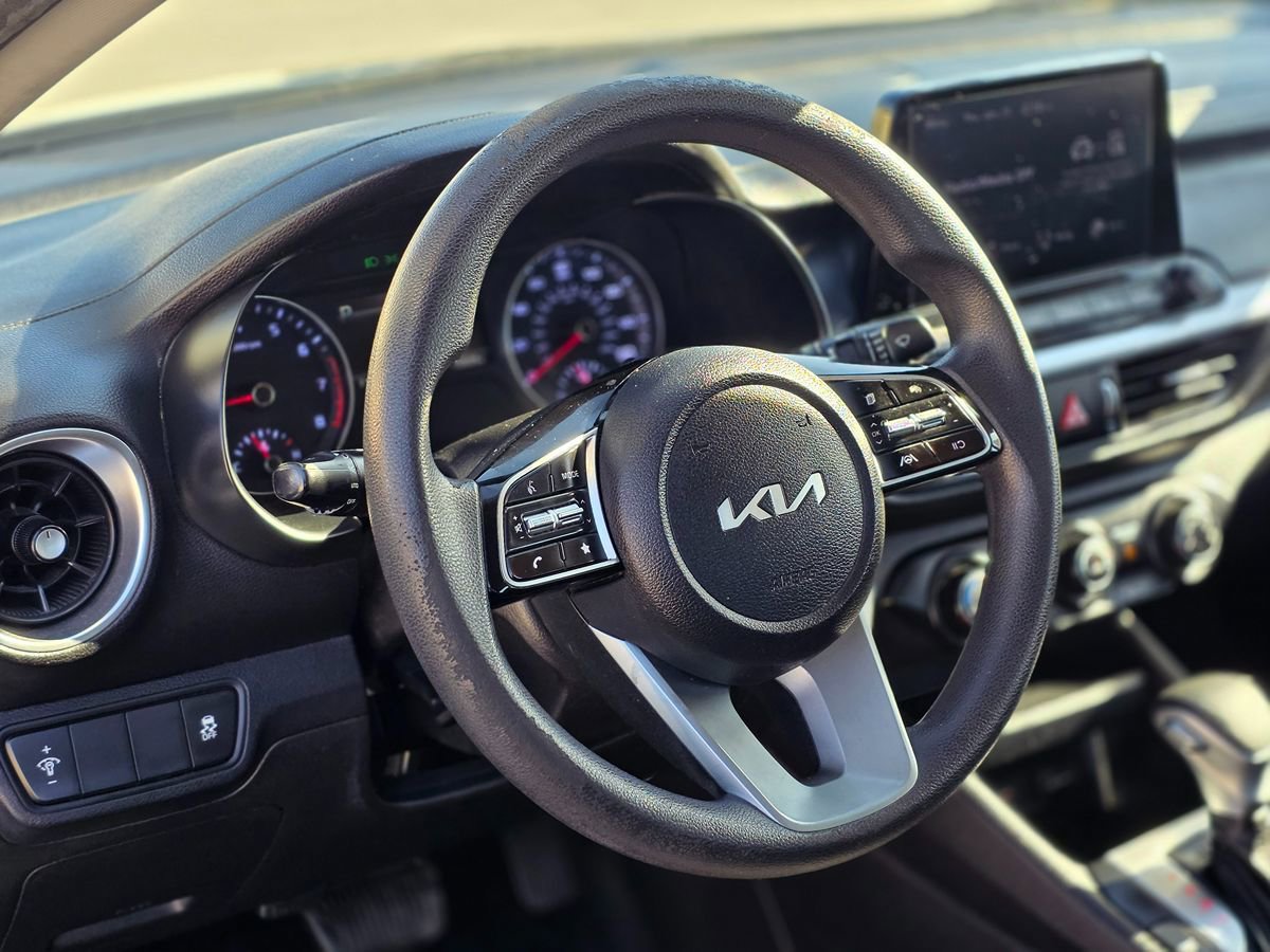 Used 2022 Kia Forte Sedan FWD image 14