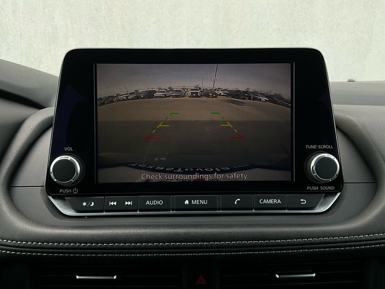 Used 2025 Nissan Rogue SV image 31