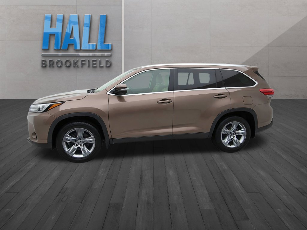 Used 2019 Toyota Highlander Limited AWD/4WD image 2