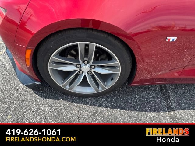 Used 2016 Chevrolet Camaro LT RWD image 13