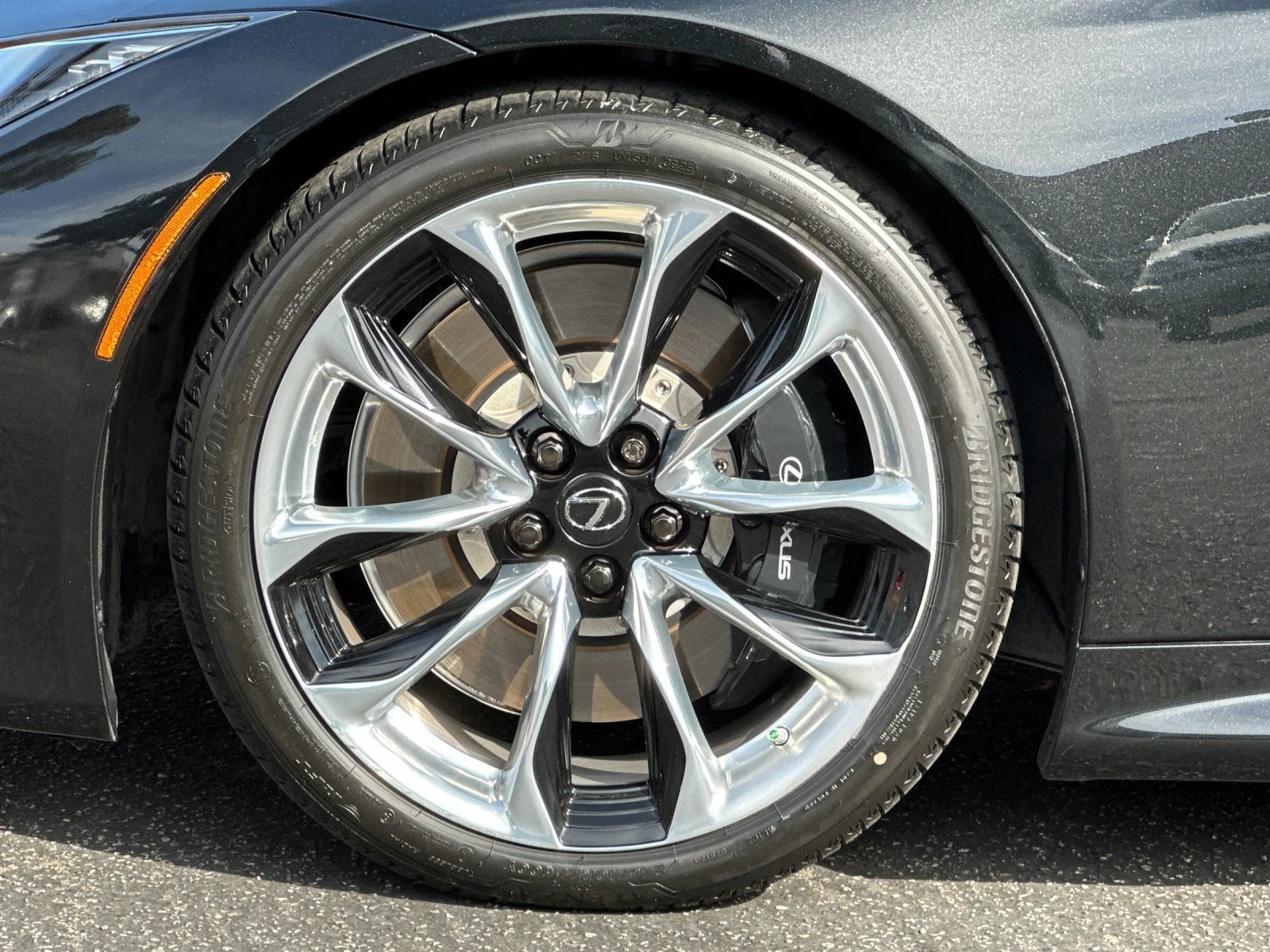 Used 2018 Lexus LC 500 Coupe w/ Sport Package RWD image 29