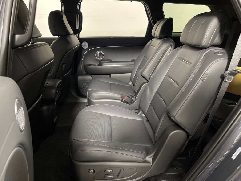 New 2026 Hyundai Palisade Calligraphy AWD/4WD image 13