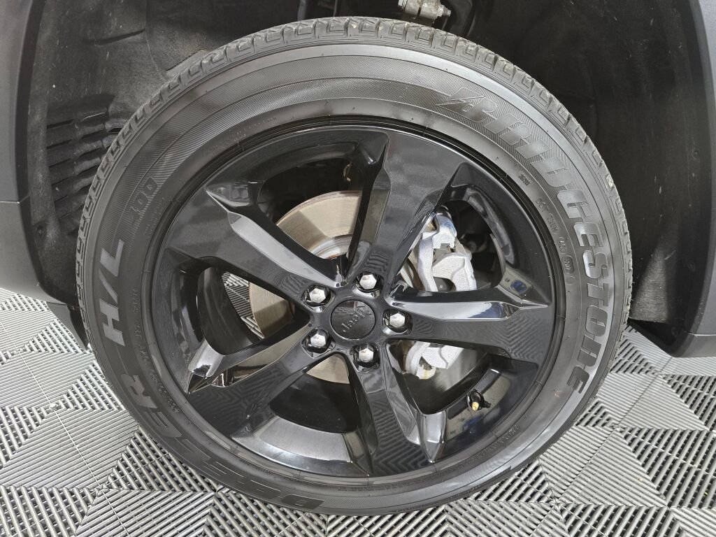 Used 2023 Jeep Grand Cherokee Altitude image 9