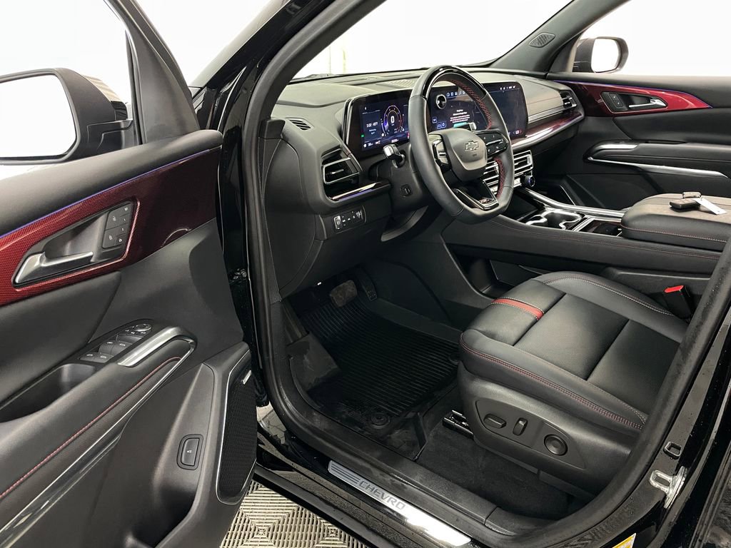 Certified 2024 Chevrolet Traverse RS image 28