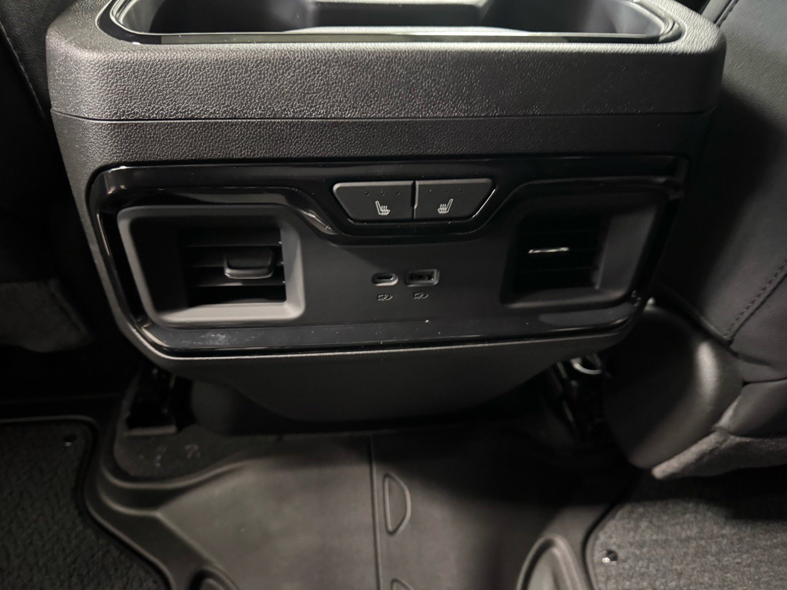 New 2026 GMC Sierra 2500 AT4 w/ AT4 Premium Plus Package image 12