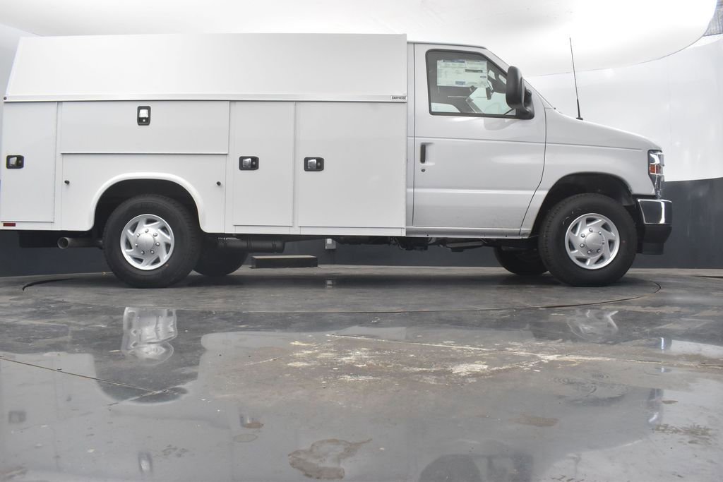 New 2026 Ford E-350 and Econoline 350 XL w/ Power Equipment Group image 51