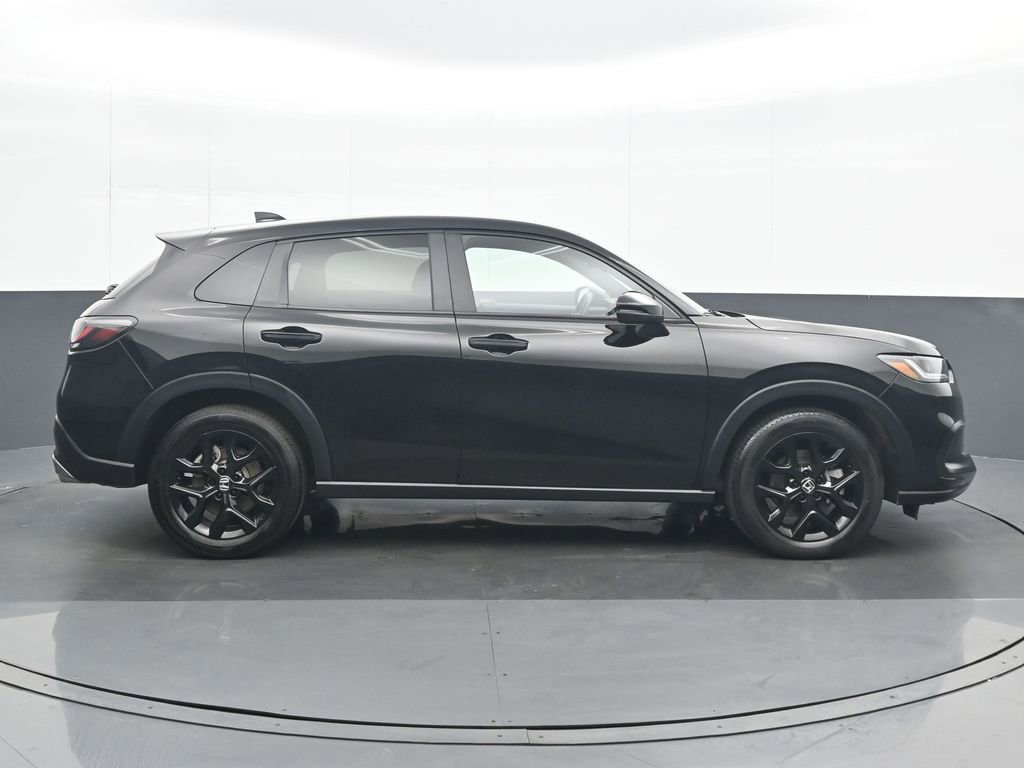Used 2023 Honda HR-V Sport image 7
