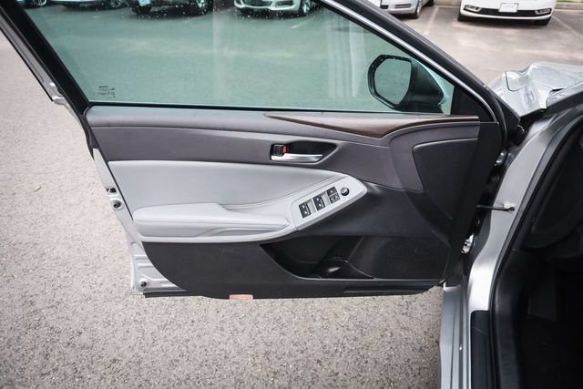 Used 2020 Toyota Avalon XLE w/ Moonroof Package FWD image 53