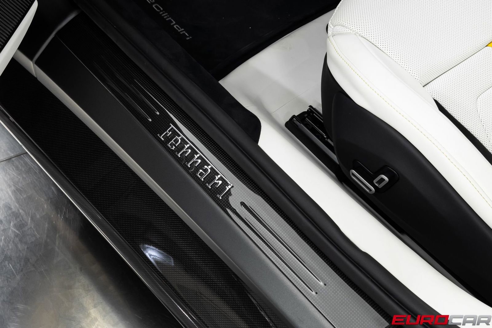 Used 2025 Ferrari 12Cilindri RWD image 49