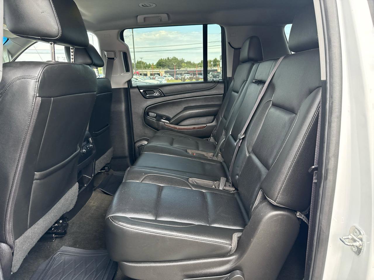 Used 2017 GMC Yukon XL SLT image 17