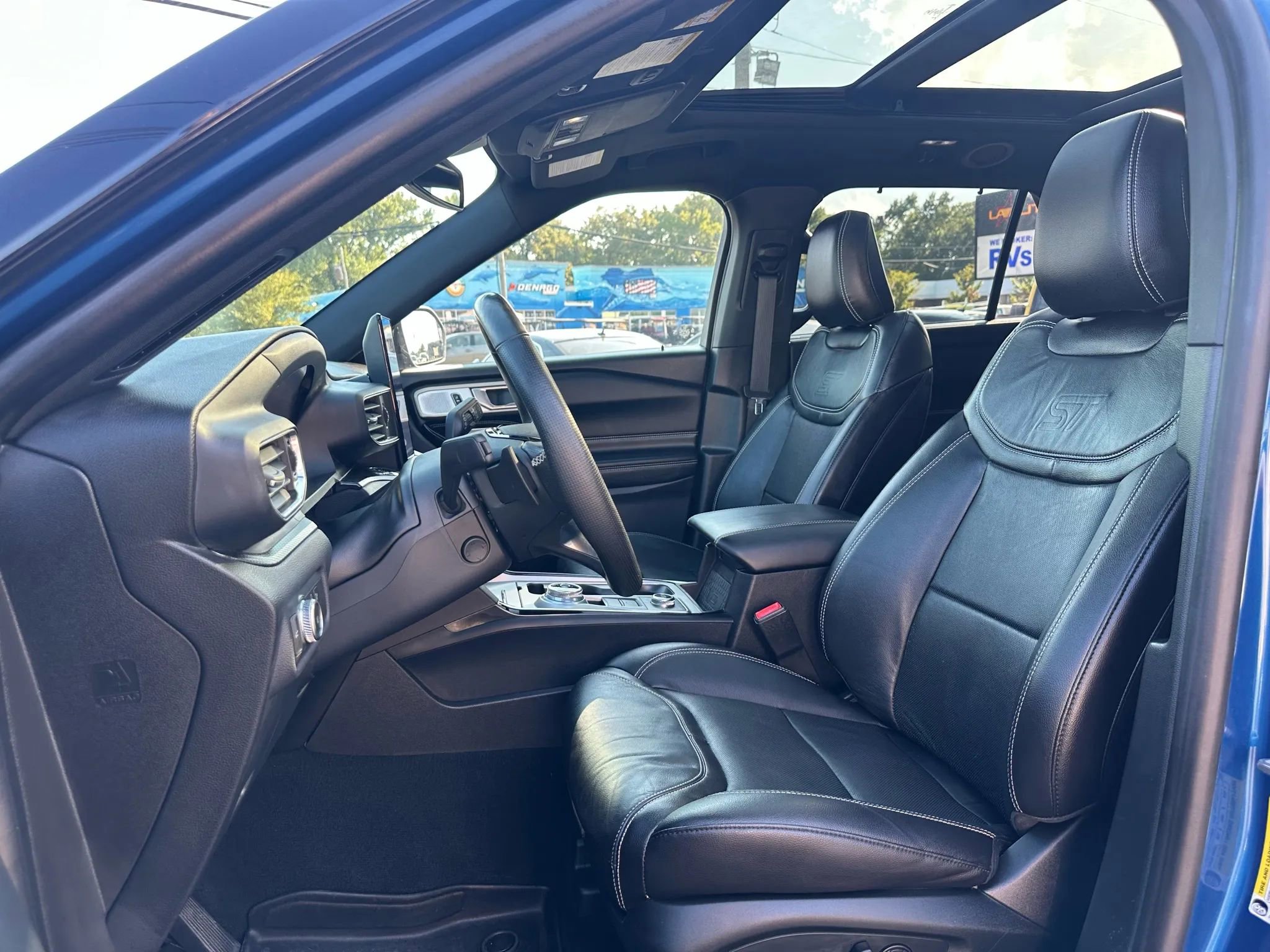 Used 2021 Ford Explorer ST w/ Equipment Group 401A image 12