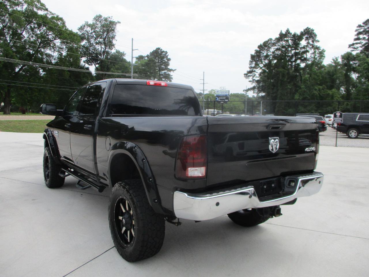 Used 2016 RAM 2500 Tradesman w/ Chrome Appearance Group AWD/4WD image 8