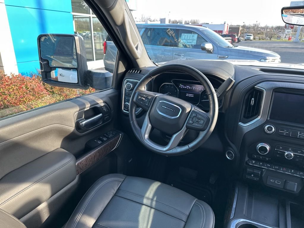 Used 2022 GMC Sierra 2500 Denali w/ Denali Ultimate Package image 13