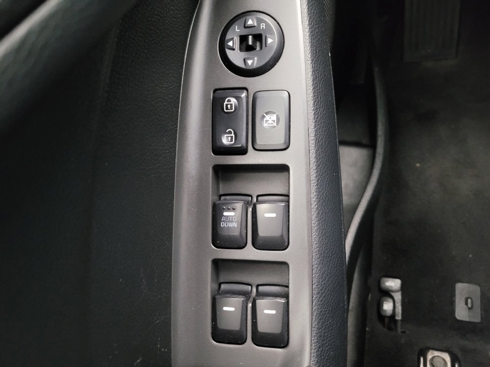 Used 2018 Kia Forte LX FWD image 27