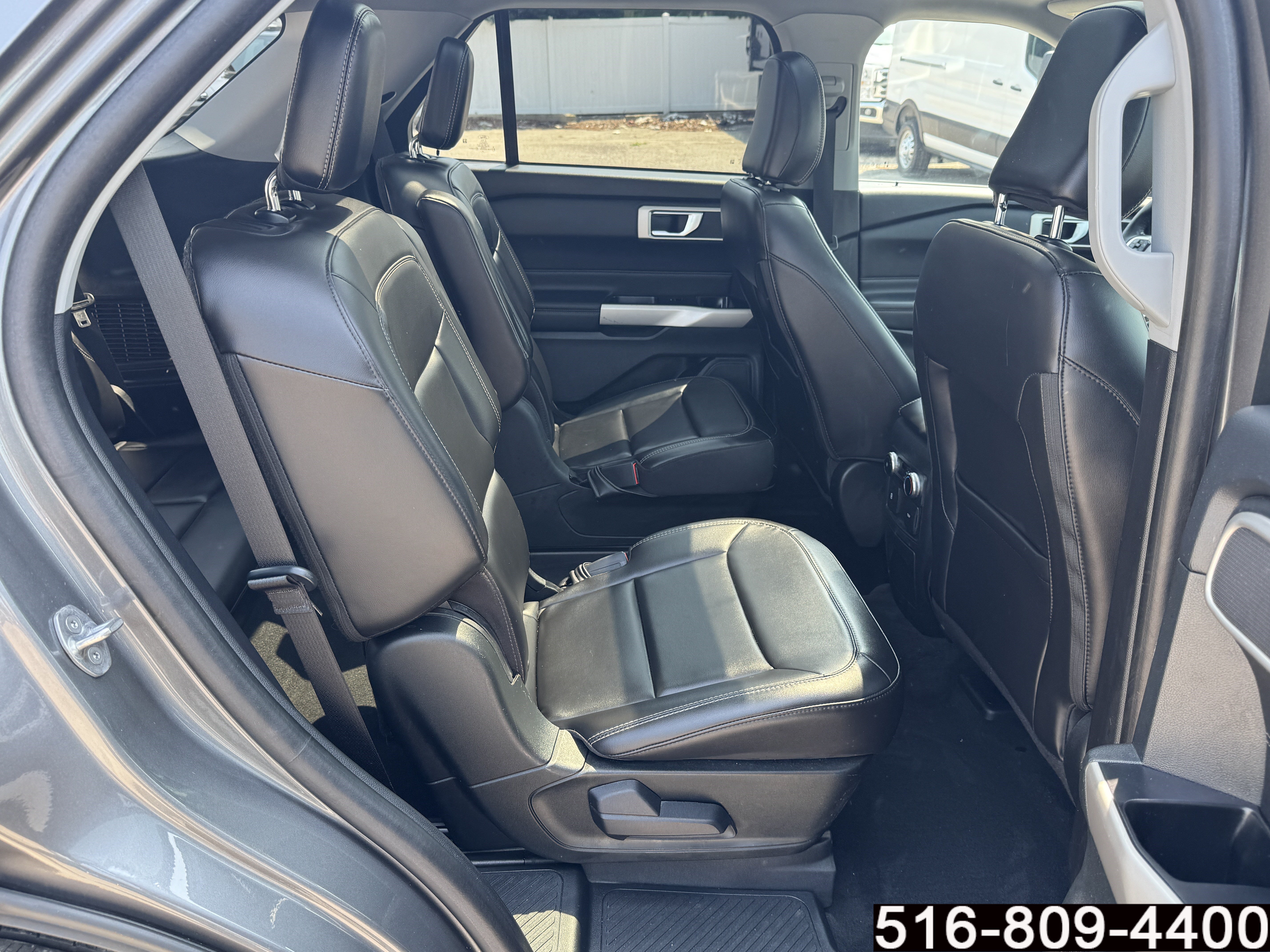 Used 2023 Ford Explorer XLT w/ Equipment Group 202A AWD/4WD image 33