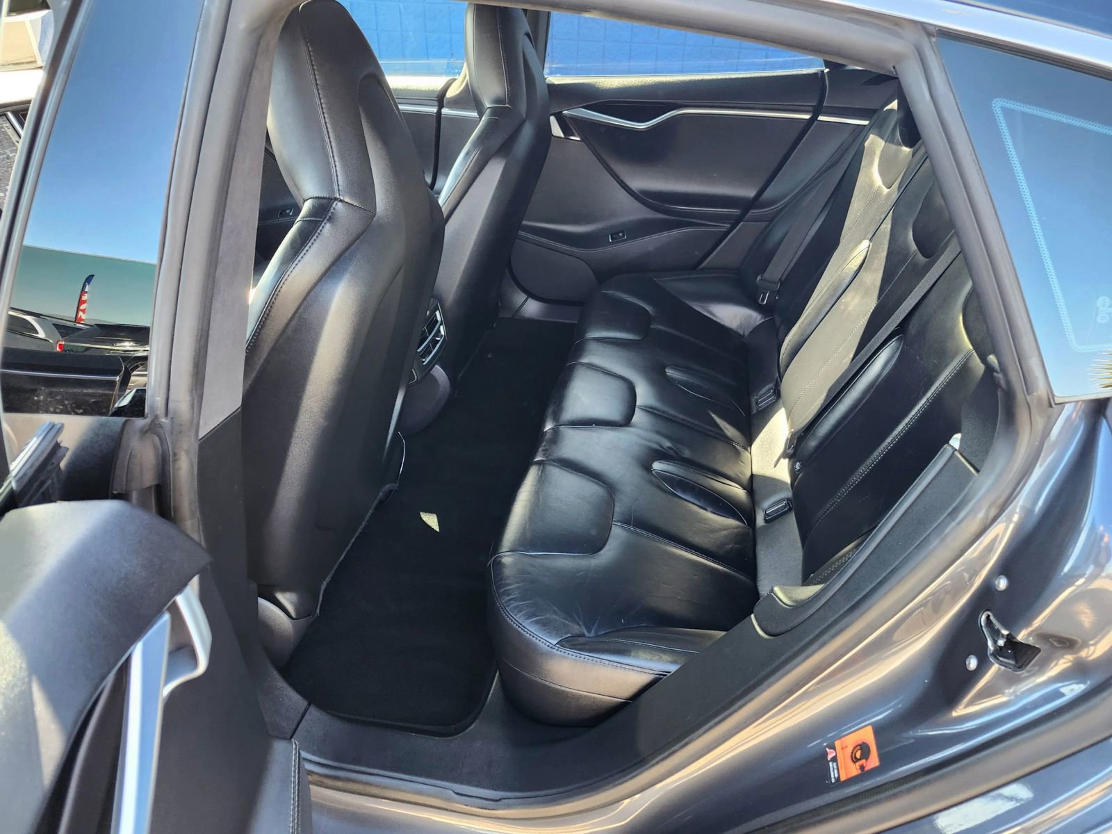 Used 2015 Tesla Model S 85 image 15