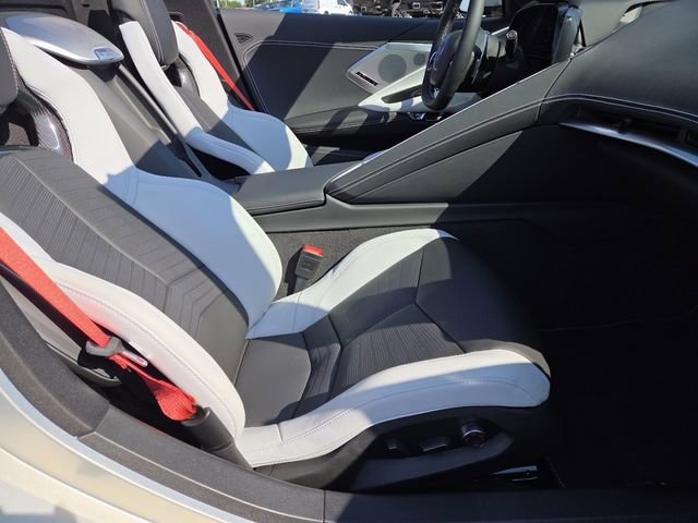 Used 2023 Chevrolet Corvette Stingray Preferred Conv w/ Z51 Performance Package RWD image 29