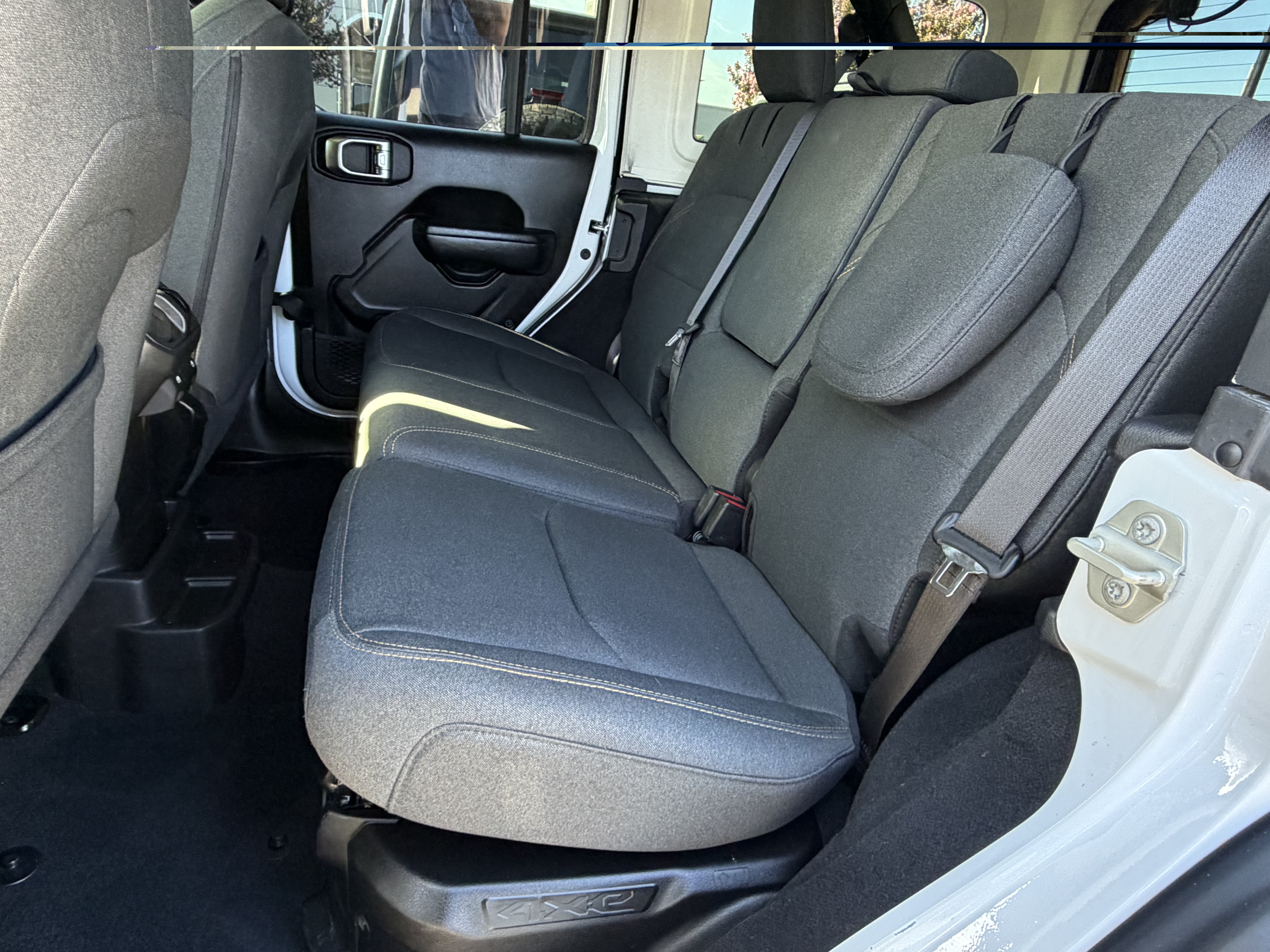 Certified 2024 Jeep Wrangler Unlimited AWD/4WD image 36
