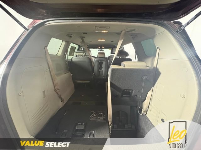 Used 2016 Kia Sedona LX w/ LX Essentials Premium Package FWD image 12
