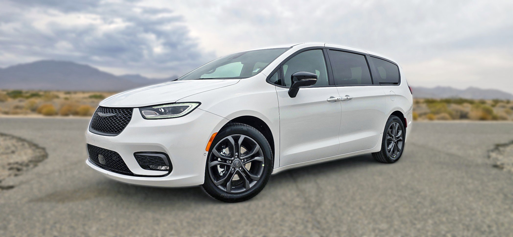 New 2026 Chrysler Pacifica Select image 1