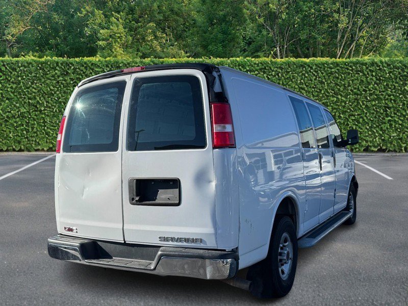 Used 2018 GMC Savana 2500 w/ Driver Convenience Package image 3