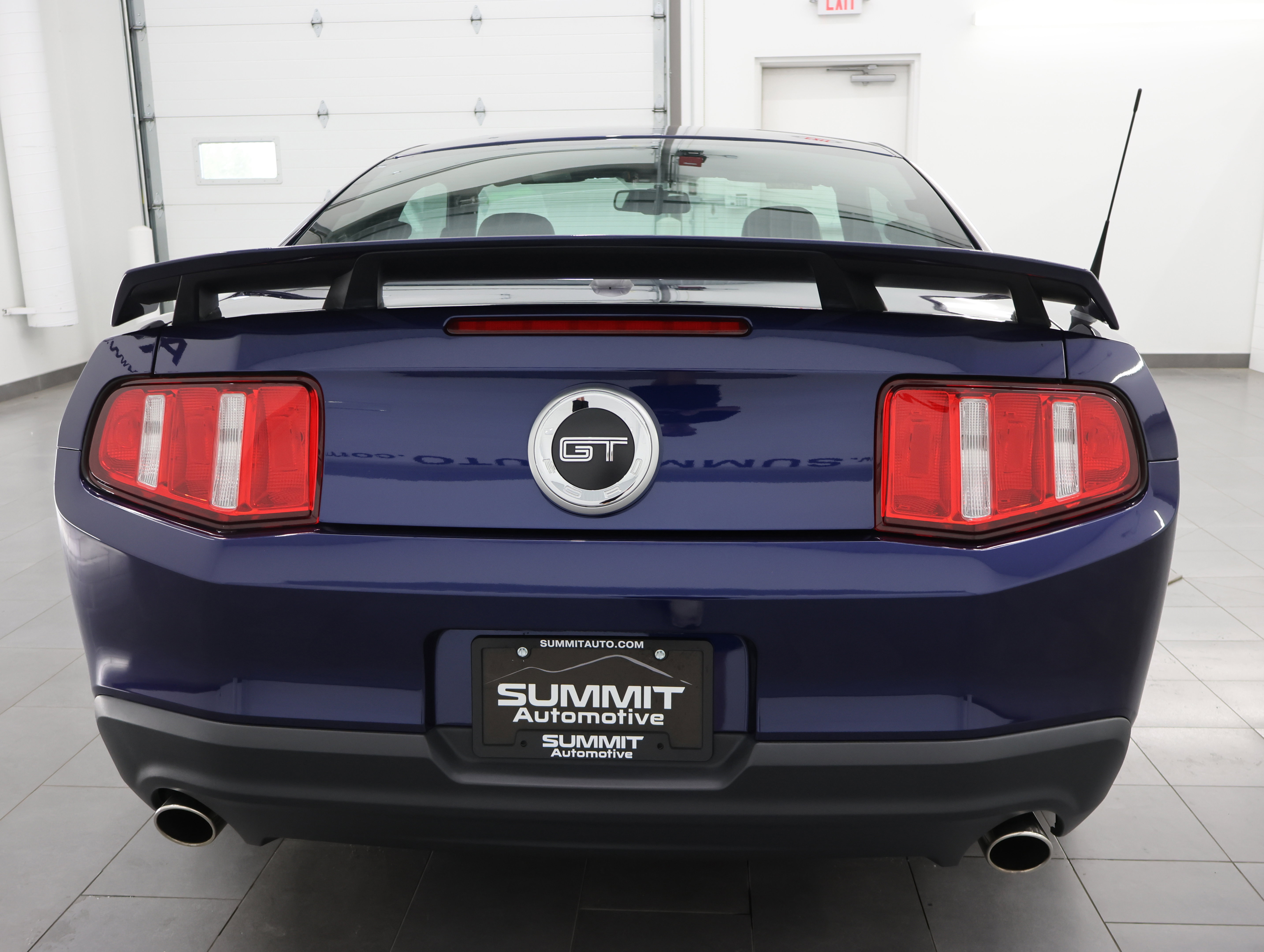 Used 2010 Ford Mustang GT Premium RWD image 25