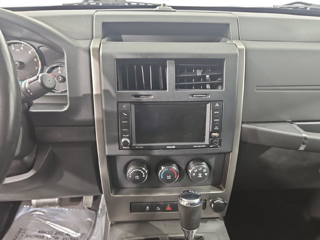 Used 2012 Jeep Liberty Sport w/ Popular Equipment Group AWD/4WD image 19