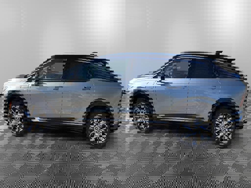 New 2026 Cadillac Optiq Luxury 1 image 3
