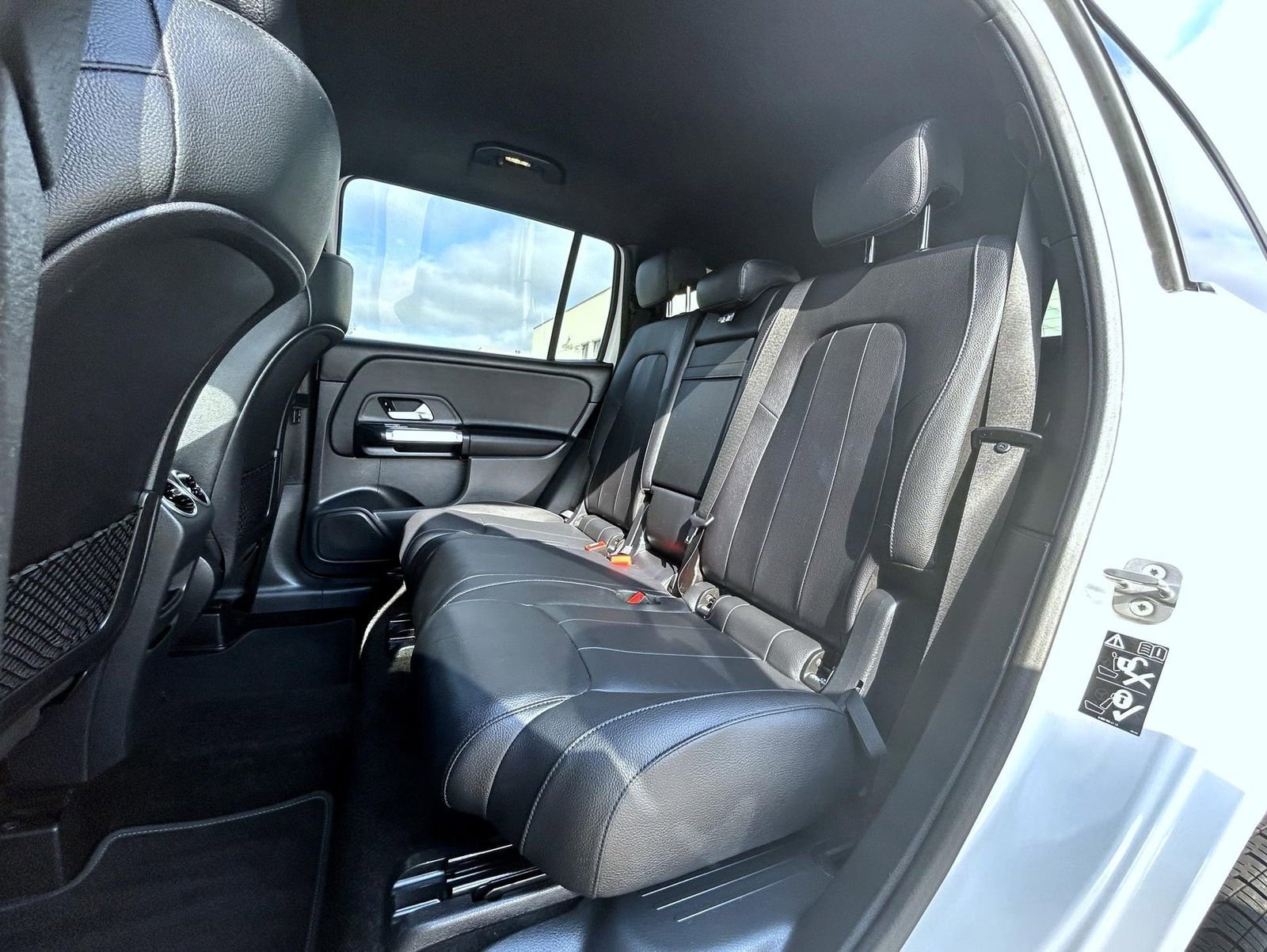 Used 2024 Mercedes-Benz GLB 250 image 20