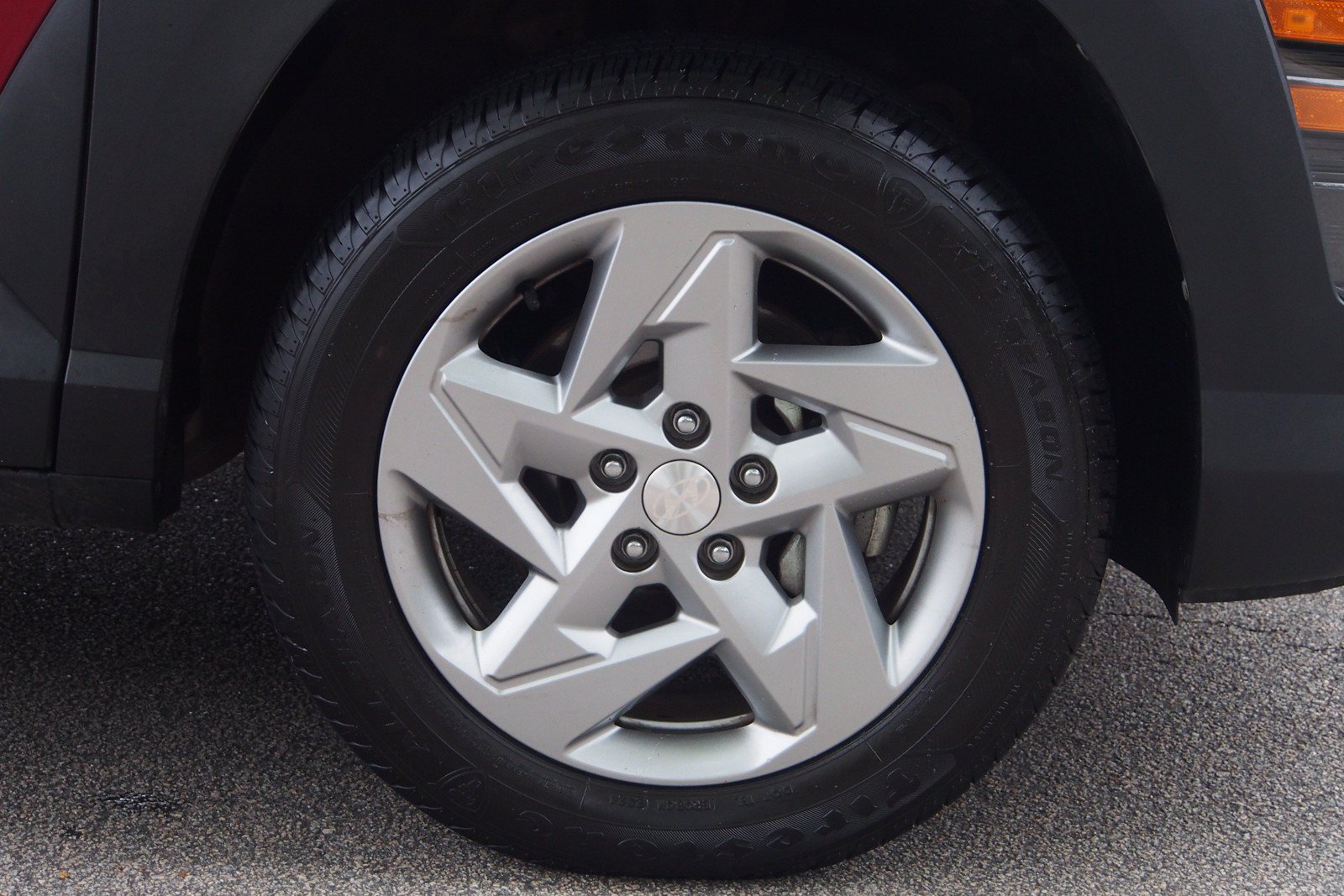 Used 2024 Hyundai Kona SE AWD/4WD image 9
