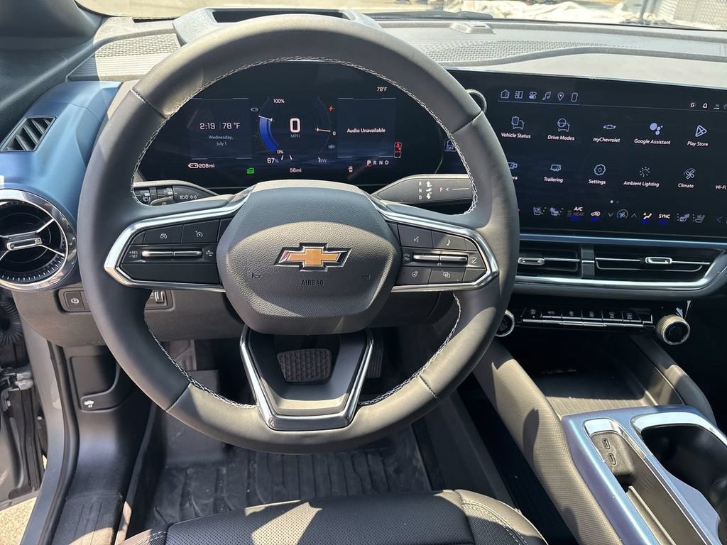 New 2026 Chevrolet Equinox EV LT w/ Convenience Package II AWD/4WD image 13