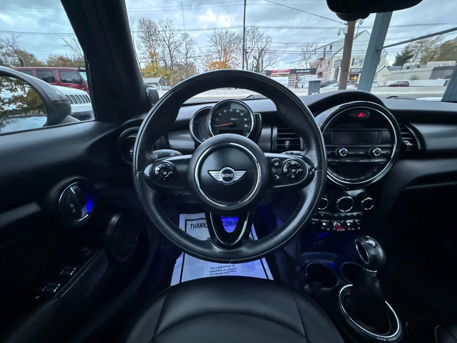 Used 2015 MINI Cooper 4-Door Hardtop image 32