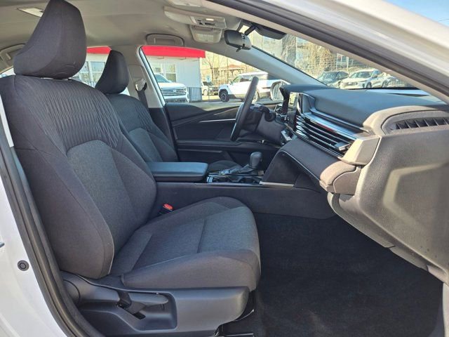 Used 2025 Toyota Camry LE image 29