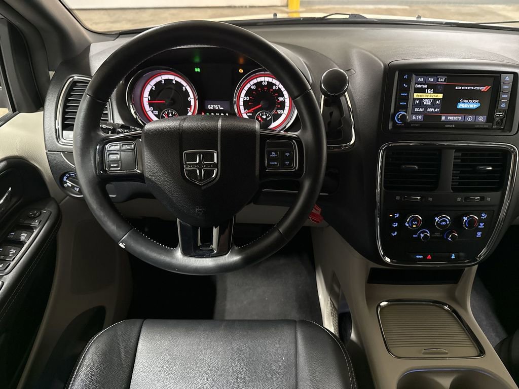 Used 2019 Dodge Grand Caravan SXT FWD image 11