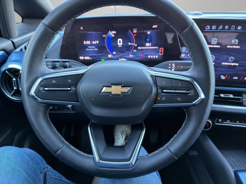 Used 2024 Chevrolet Equinox EV LT image 14