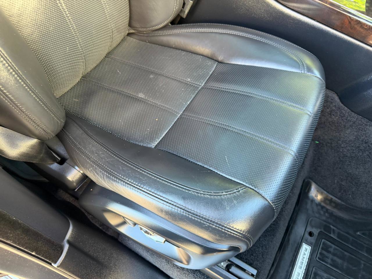 Used 2016 Land Rover Range Rover HSE image 45