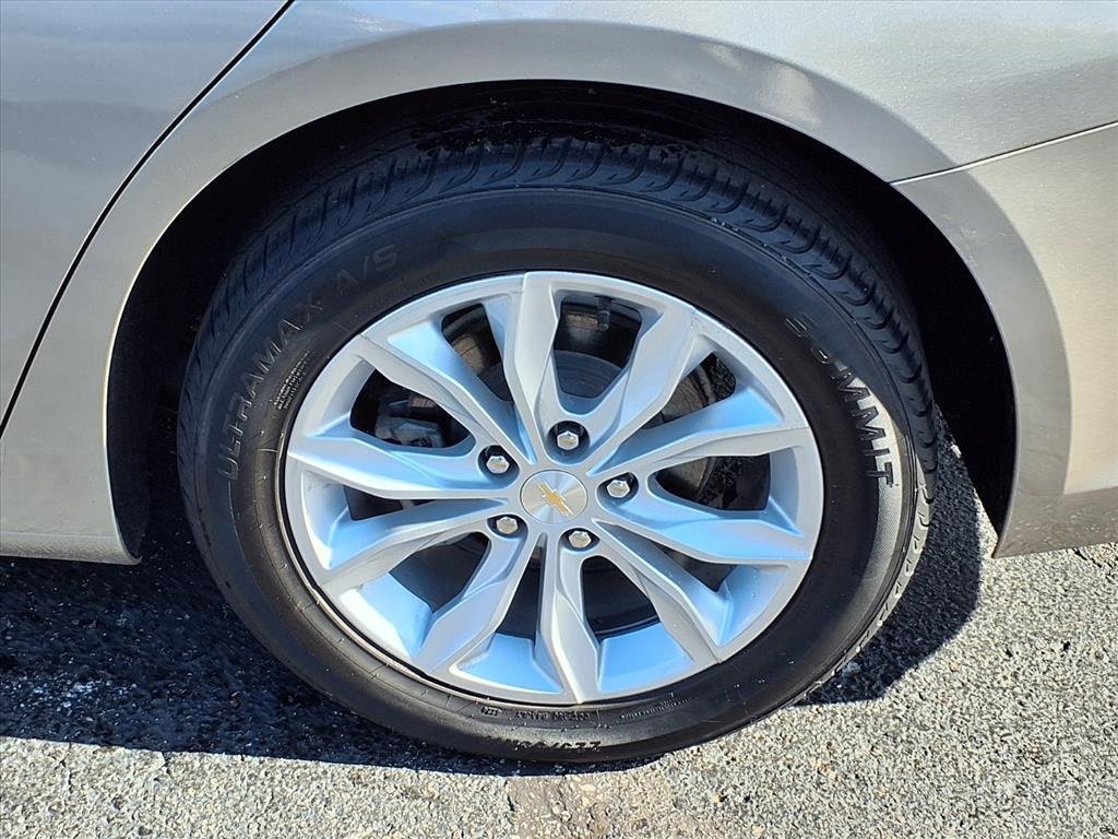 Used 2023 Chevrolet Malibu LT w/ Driver Confidence Package image 24