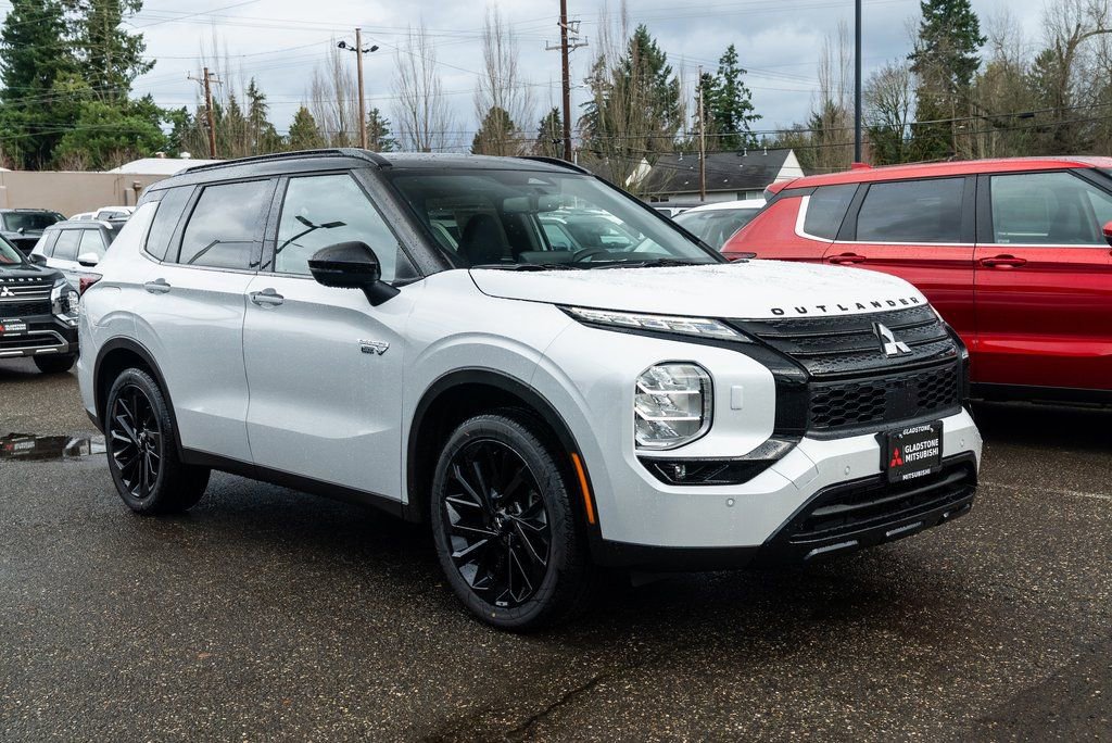 New 2025 Mitsubishi Outlander SEL Black Edition