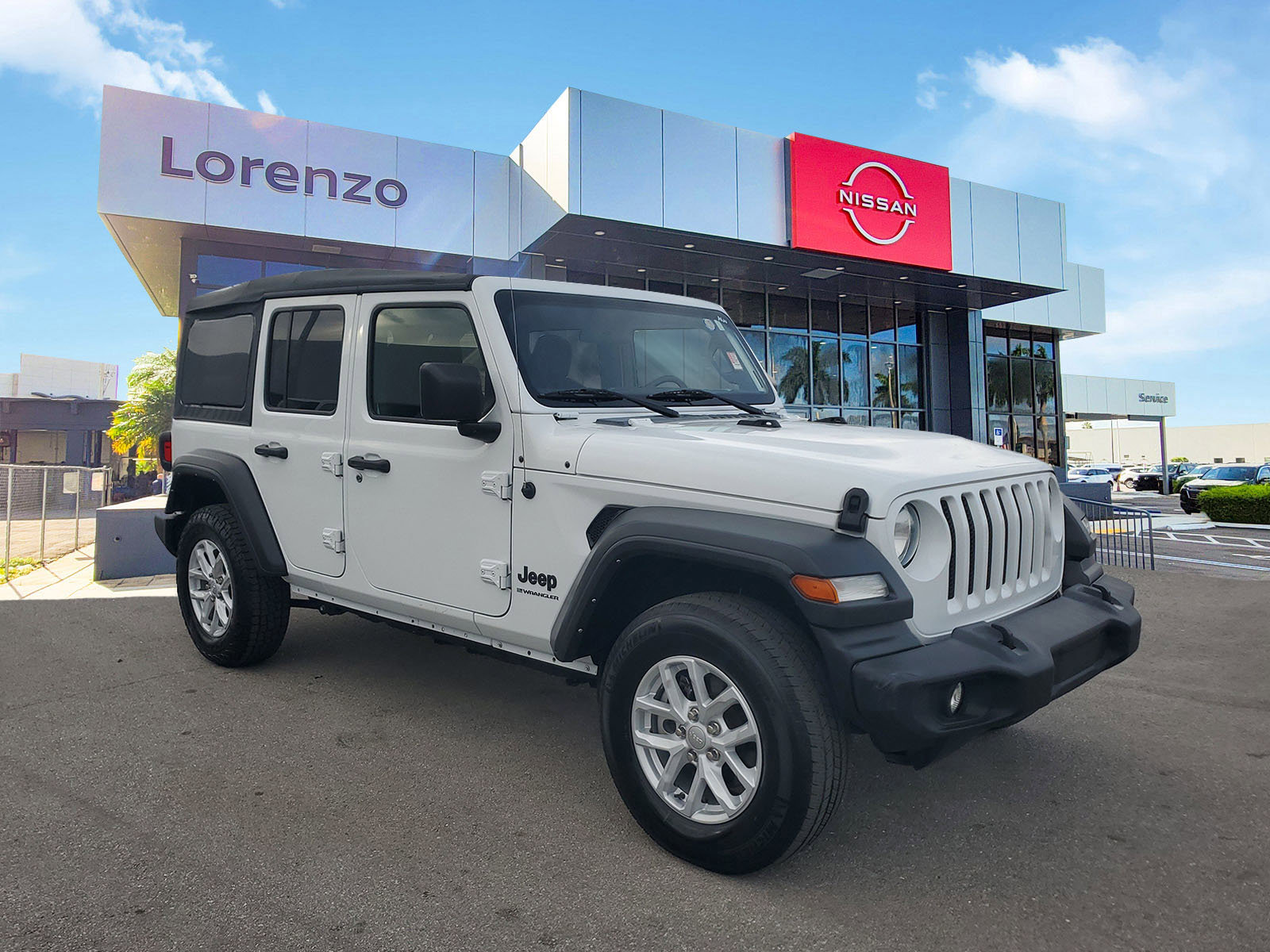 Used 2023 Jeep Wrangler Sport image 3