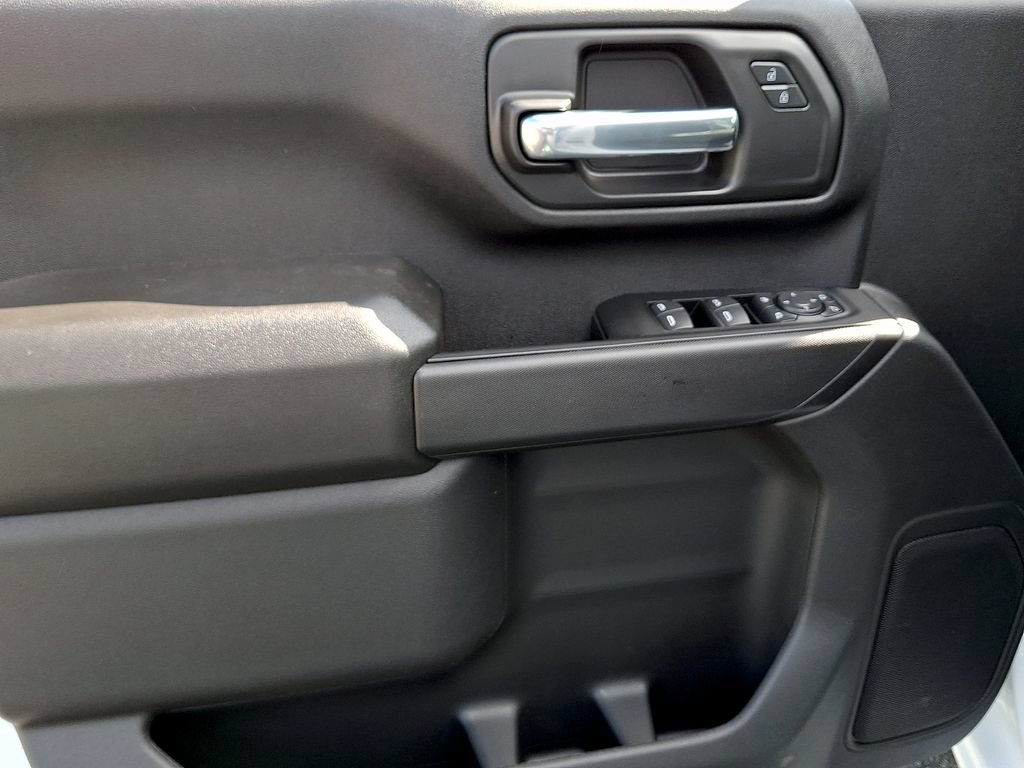New 2026 Chevrolet Silverado 2500 Custom w/ Custom Value Package AWD/4WD image 8
